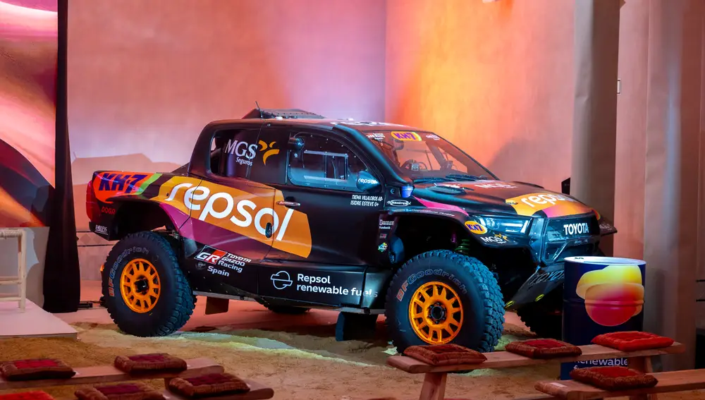 Toyota y Repsol apuestan por la sostenibilidad con su Toyota Hilux T1+Evo en el Dakar 2026