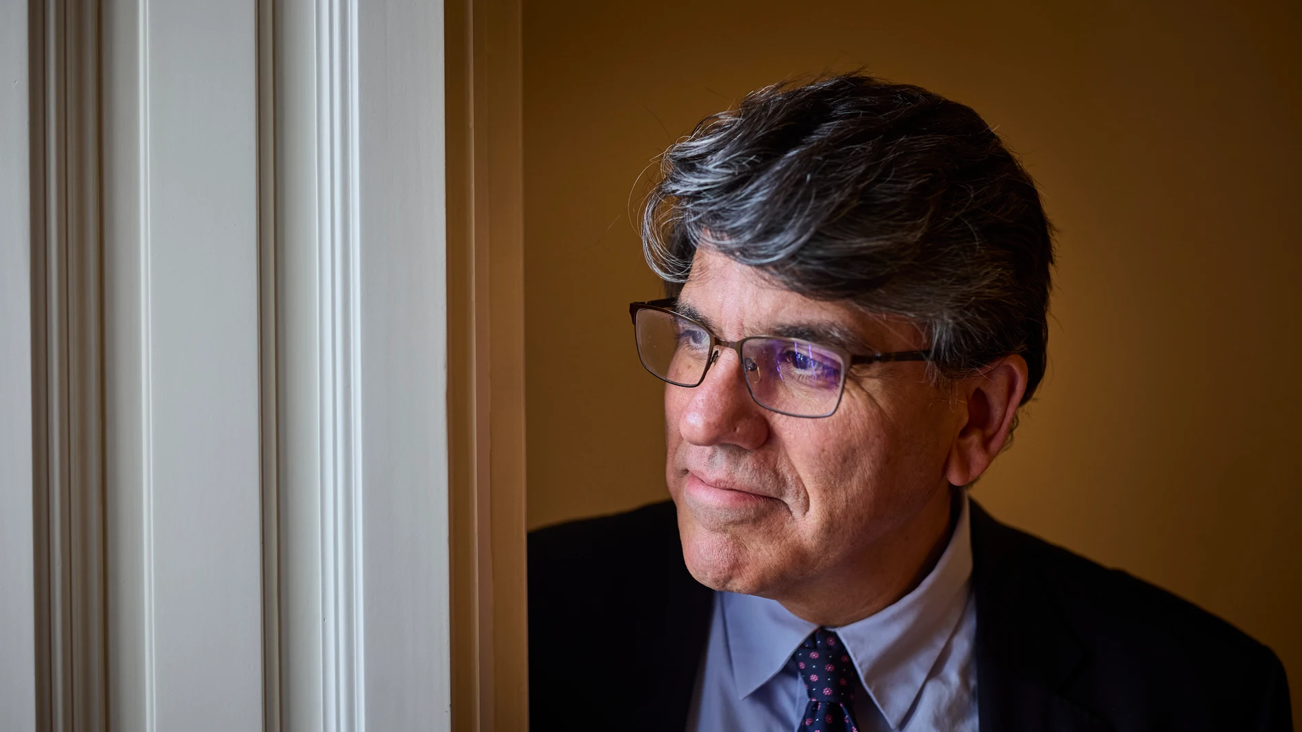 El economista Tano Santos en la Fundación Rafael del Pino