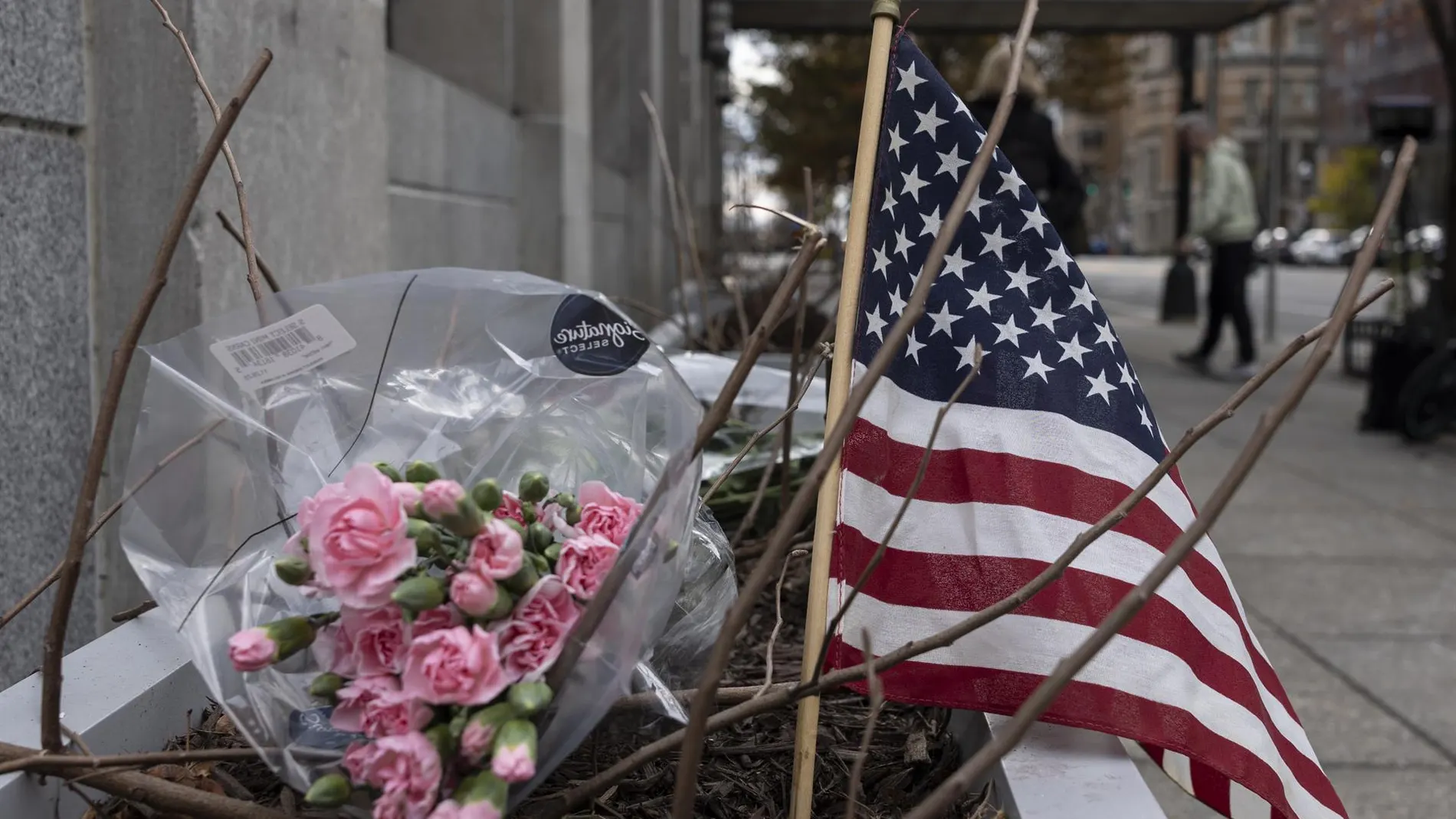 EEUU.- Trump anuncia la muerte de una agente de la Guardia Nacional tiroteada en la víspera cerca de la Casa Blanca