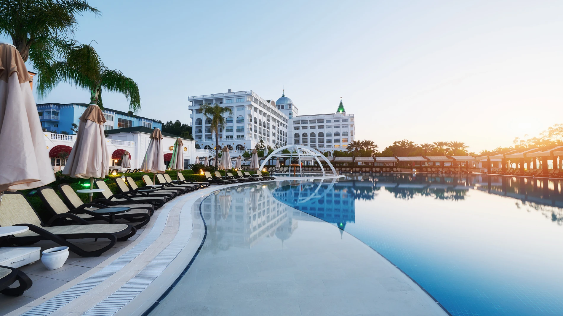 Mar Casas, experta en protocolo: "Nunca digas esta frase en un hotel de lujo, es de pobres"