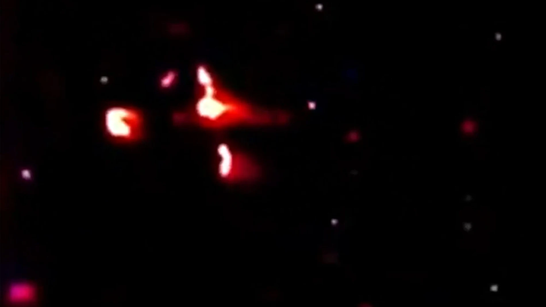 La Estación Espacial internacional graba un ovni y la NASA corta la señal del directo