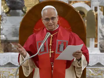 El Papa peregrina hasta Iznik para recordar el Concilio de Nicea: "Hay riesgo de reducir a Jesucristo en un superhombre" El Papa peregrina hasta Iznik para recordar el Concilio de Nicea: "Hay riesgo de reducir a Jesucristo en un superhombre"