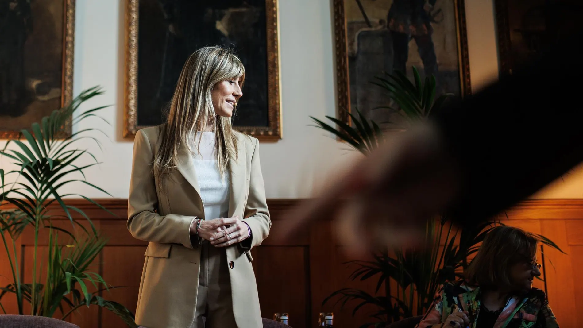 El juez Peinado readmite a Manos Limpias como acusación en la causa contra Begoña Gómez