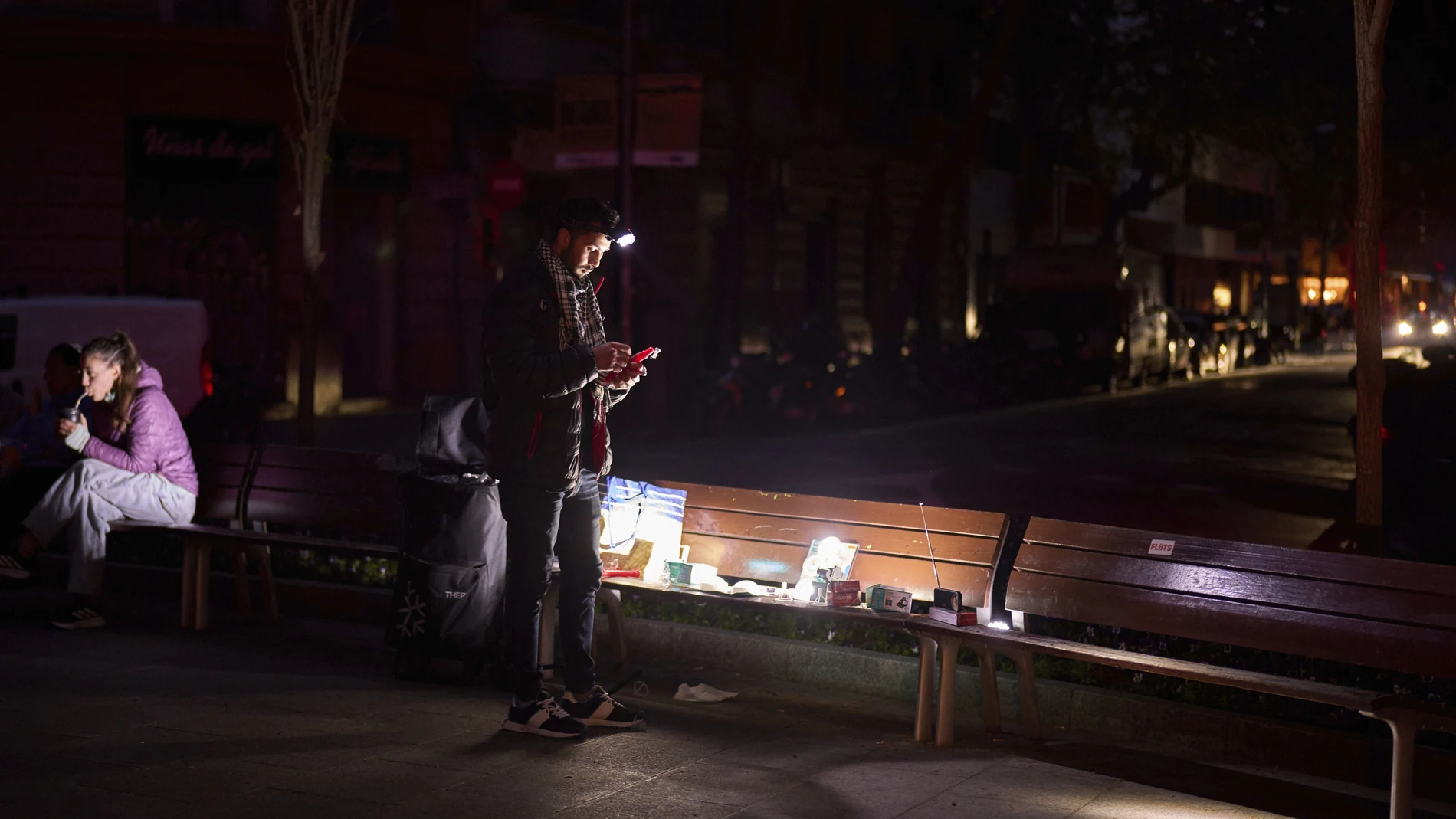 Una imagen de la noche del apagón del pasado 29 de abril en Barcelona