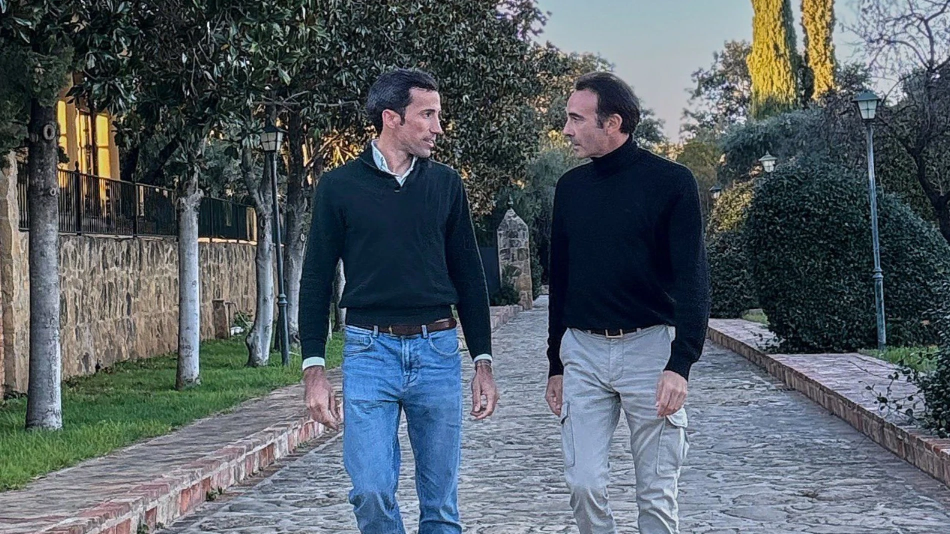 Enrique Ponce asume por primera vez el rol de apoderado con David de Miranda