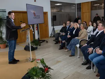 Mañueco interviene tras visitar la industria de transformación de ovino Moralejo Selección en Arcenillas (Zamora) Mañueco interviene tras visitar la industria de transformación de ovino Moralejo Selección en Arcenillas (Zamora)