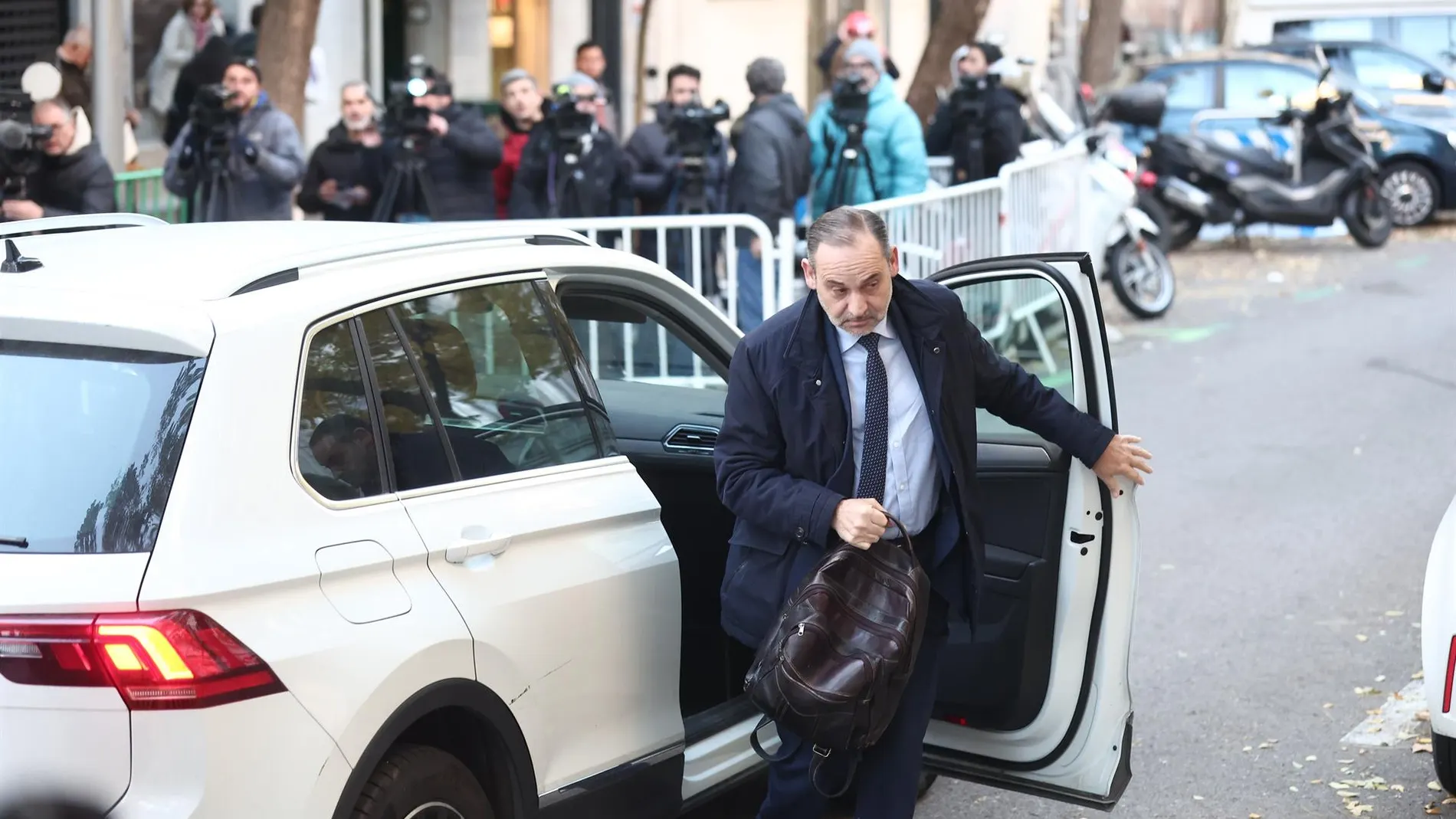 El PSOE niega las "difamaciones" de Ábalos y Koldo y cree que responden a su estrategia de defensa