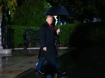 Trump anuncia su intención de "pausar permanentemente" la inmigración desde "todos los países del tercer mundo" Trump anuncia su intención de "pausar permanentemente" la inmigración desde "todos los países del tercer mundo"