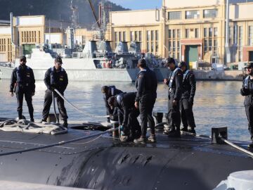 El submarino Isaac Peral ha atracado en Cartagena