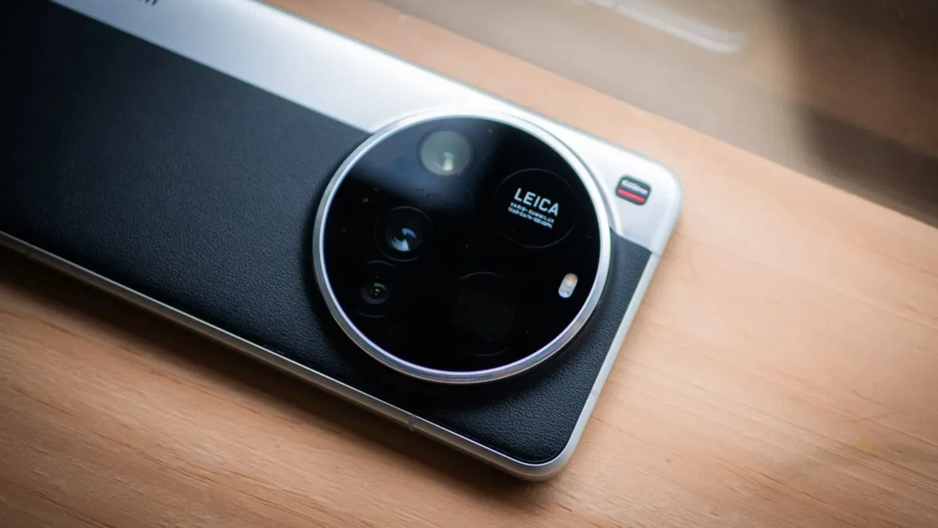 Las cuatro cámaras traseras del Xiaomi 15 Ultra