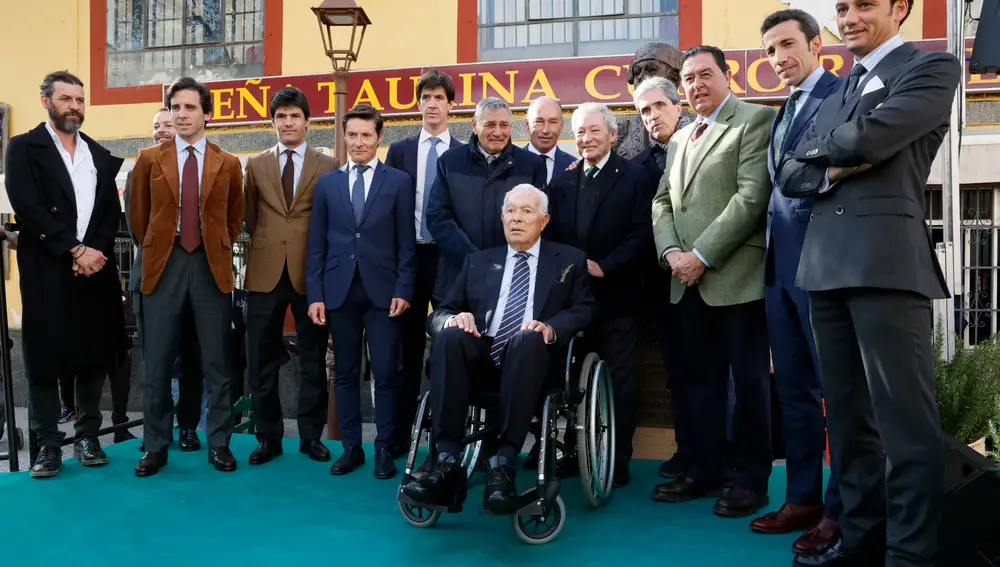 Homenaje a Curro Romero en Camas