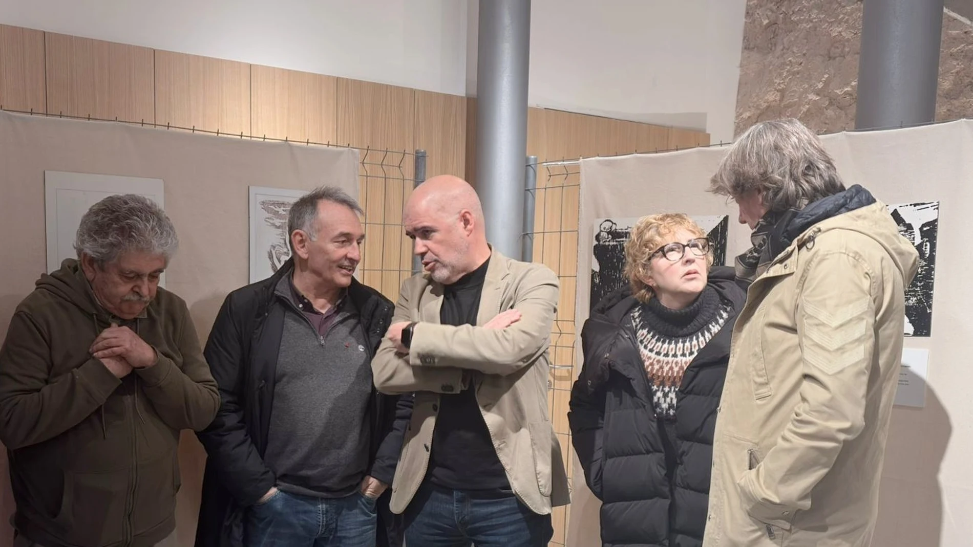 Carlos Martínez en el acto juntoa Unai Sordo y Enrique Santiago, entre otros