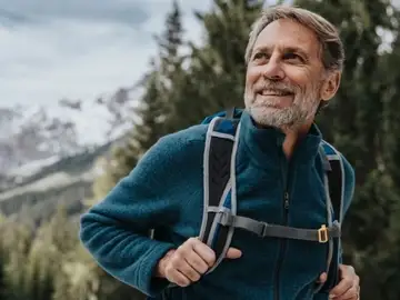 Ni plumas ni parkas: este forro polar Columbia abriga más de lo esperado y todo el mundo está hablando de él Columbia Fast Trek 2 Full