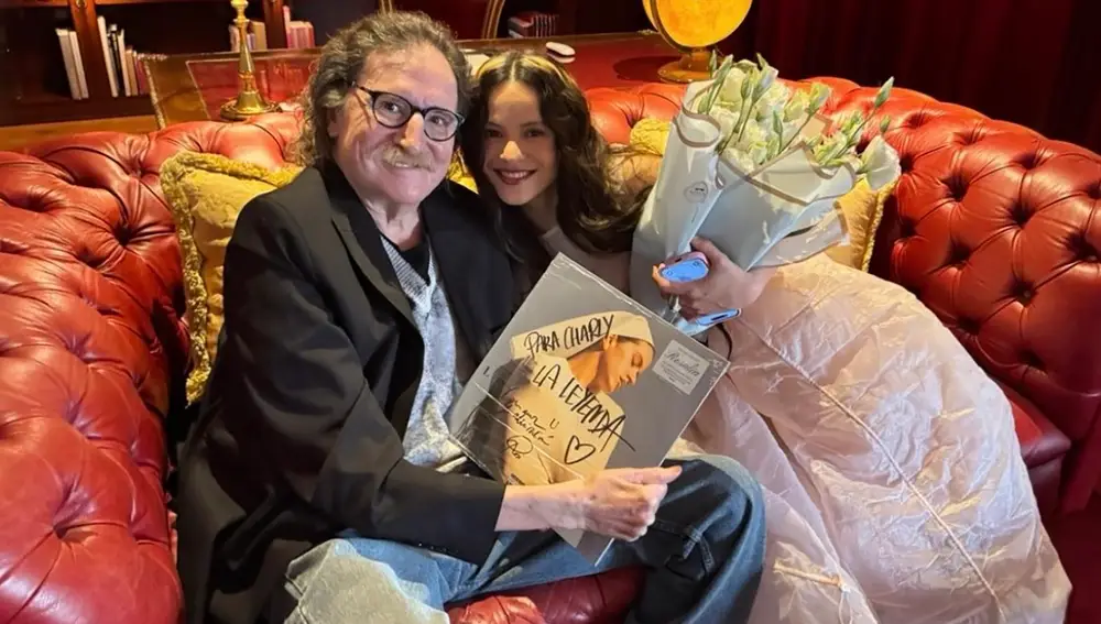 Rosalía se reúne con Charly García y visita la iglesia donde se bautizó el papa Francisco