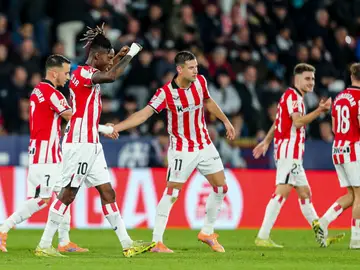 Levante UD v Athletic Club Bilbao - LaLiga EA Sports Nico Williams of Athletic Club celebrates a goal with teammates during the Spanish league, LaLiga EA Sports, football match played between Levante UD and Athletic Club Bilbao at Ciutat de Valencia stadium on November 29, 2025, in Valencia, Spain. AFP7 29/11/2025 ONLY FOR USE IN SPAIN
