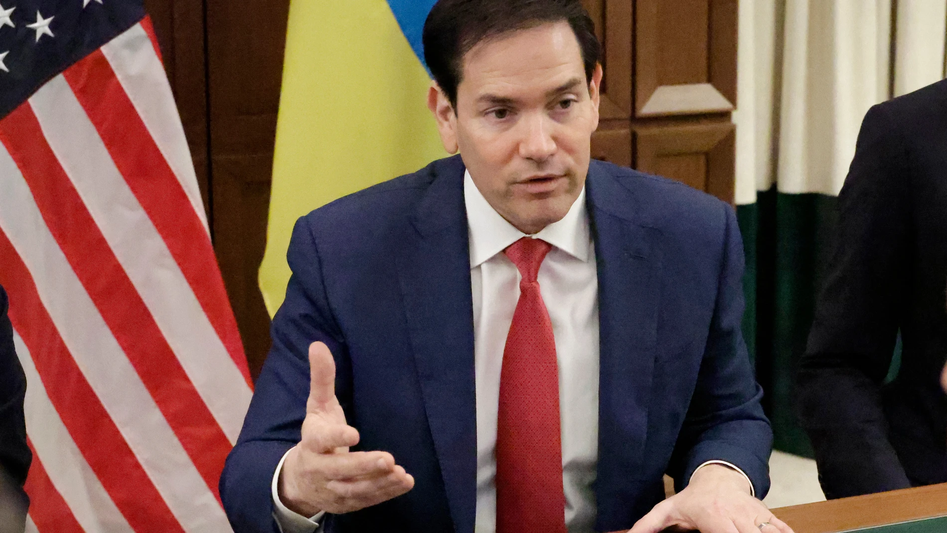 Secretary of State Marco Rubio speaks during a meeting with Ukrainian officials Sunday, Nov. 30, 2025, in Hallandale Beach, Fla. (AP Photo/Terry Renna)