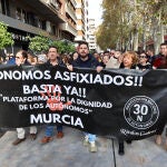 Manifestación convocada por la Plataforma por la Dignidad de los Autónomos, en Murcia Manifestación convocada por la Plataforma por la Dignidad de los Autónomos, en Murcia