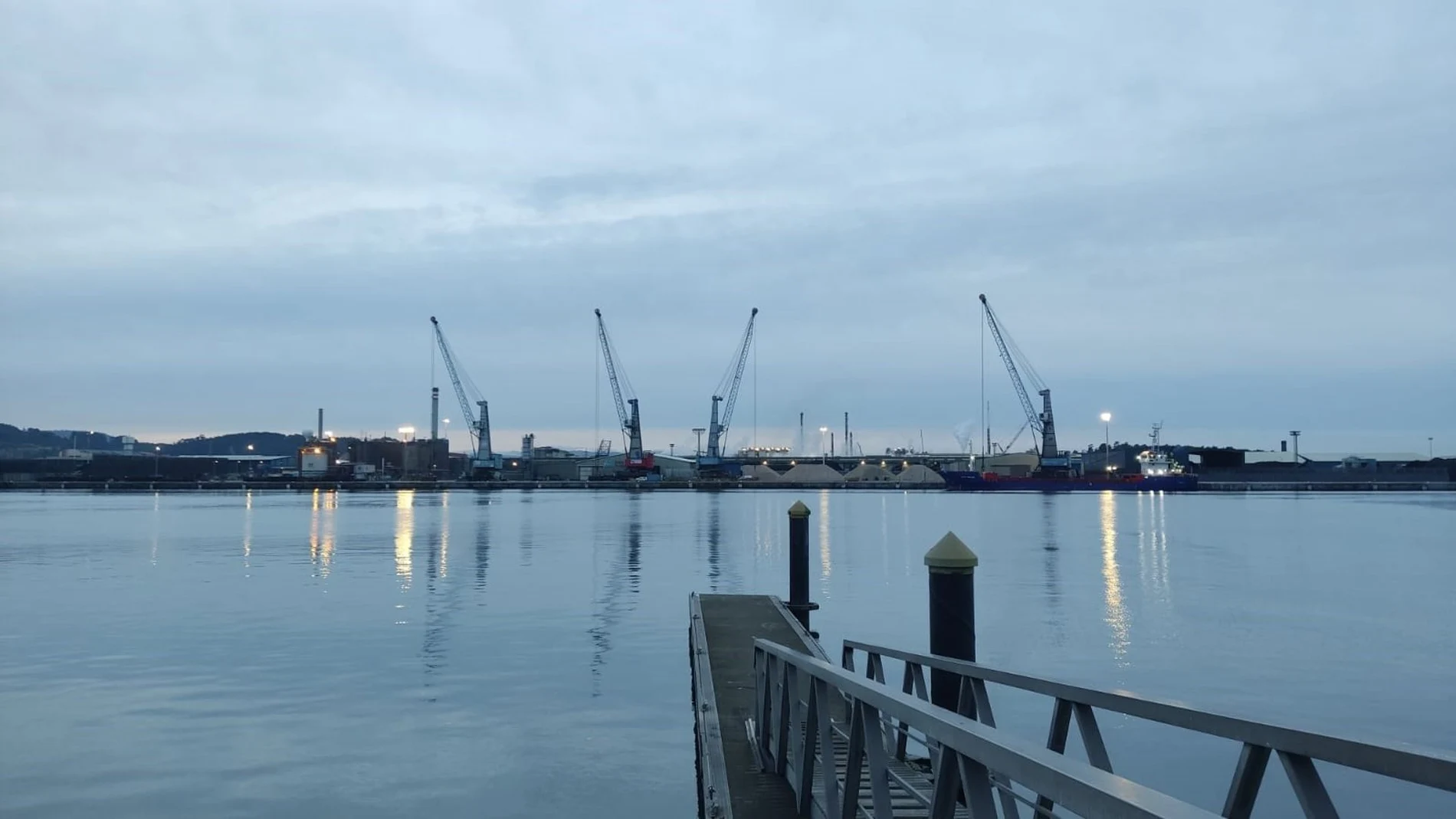 Sucesos.- Localizados siete kilos de cocaína en la bodega de un barco atracado en Avilés