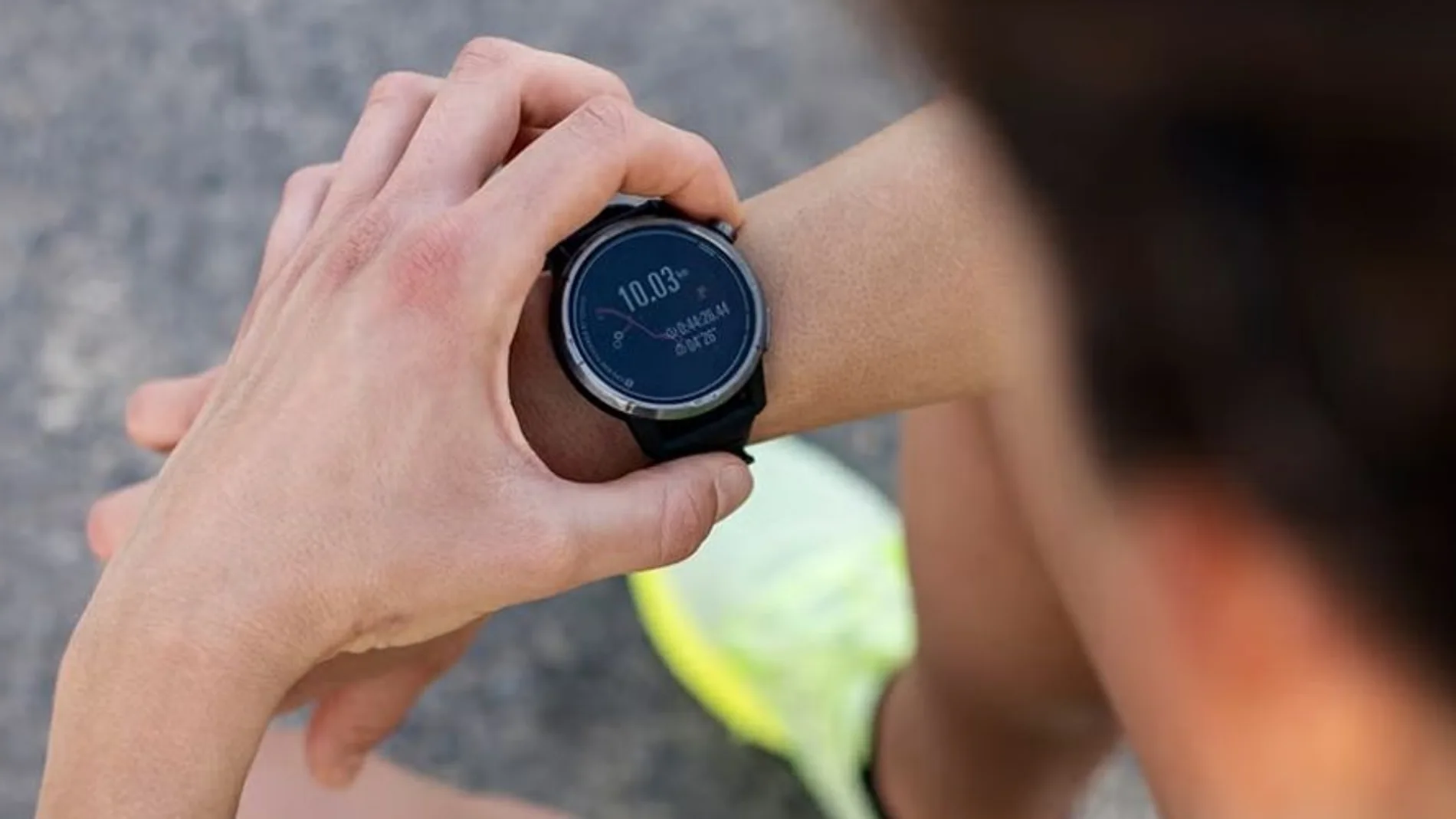 Tres relojes deportivos unisex