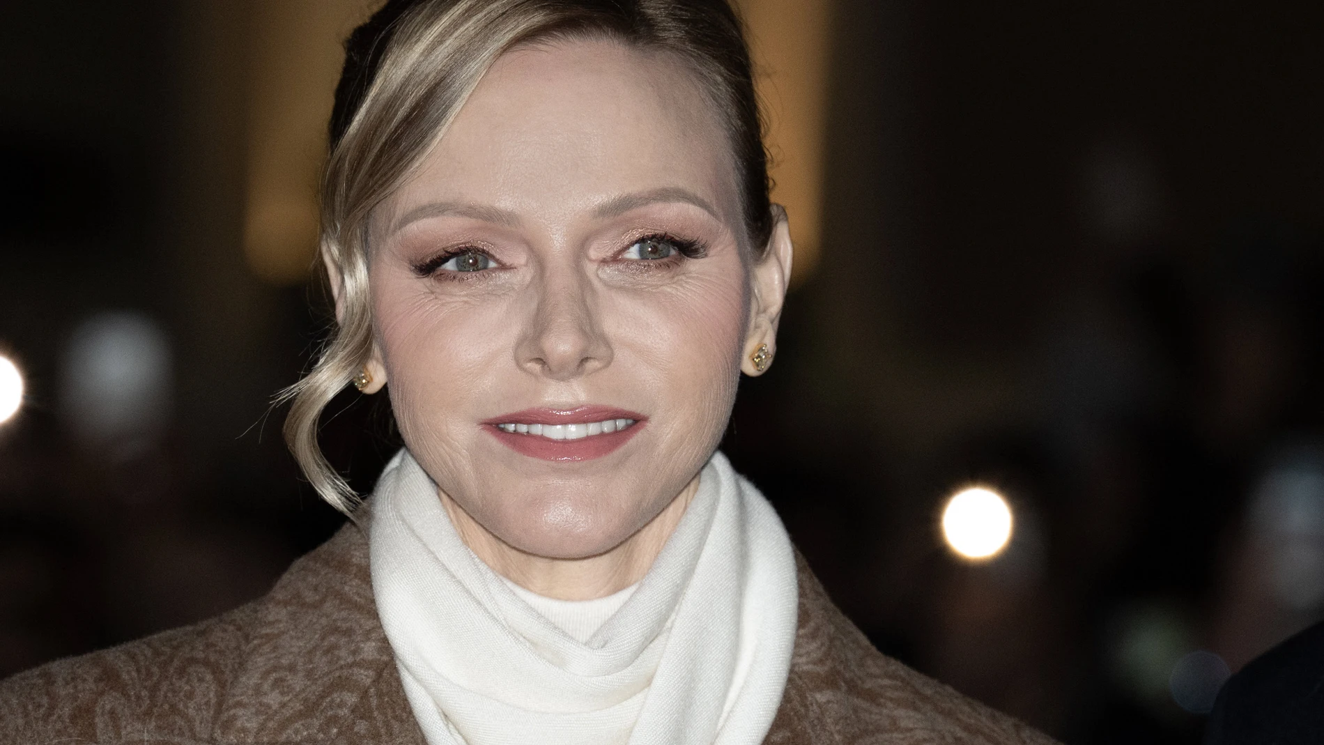 El look de Charlène de Mónaco.