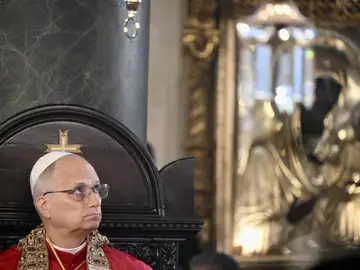 Pope Leo XIV visits Turkey Istanbul (Turkey), 30/11/2025.- Pope Leo XIV takes part in a Divine Liturgy at the Patriarchal Church of Saint George in Istanbul, Turkey, 30 November 2025. Pope Leo XIV is on his first apostolic journey outside Italy since his election as pontiff, visiting Turkey and Lebanon from 27 November to 02 December. (Papa, Italia, Líbano, Turquía, Estanbul) EFE/EPA/ALESSANDRO DI MEO
