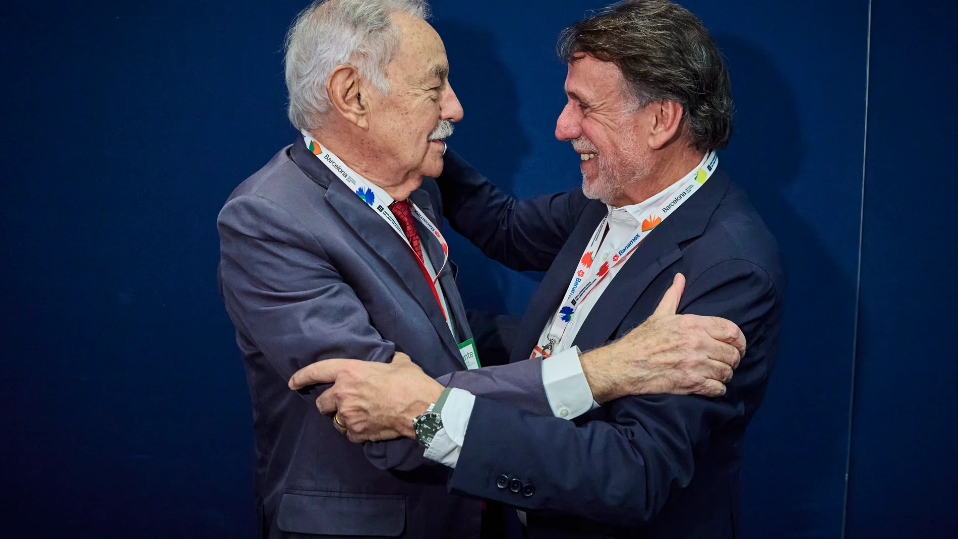 Feria Internacional del Libro de Guadalajara (FIL). Eduardo Mendoza y José Creuheras © Alberto R. Roldán / Diario La Razón. 30 11 2025