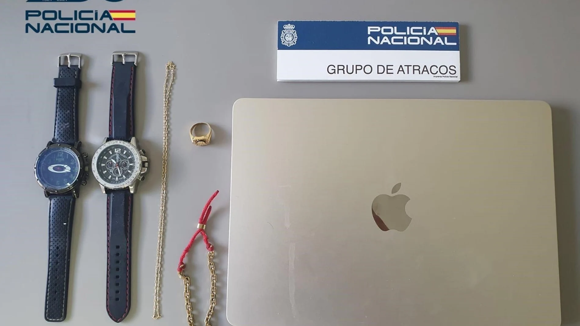 Sucesos.- Detenidos tres hombres por robar en una vivienda y agredir a quienes estaban en el interior en Palma