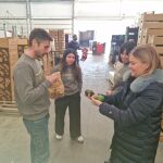 La directora general de la Industria y Cadena Agroalimentarias, Cristina Frías, visita el centro de distribución que Remolonas Foods, Premio Alimentos de España a la Innovación 2025, posee en Valladolid y desde el que realiza envíos de cestas multiproducto a unos 2.000 clientes cada semana