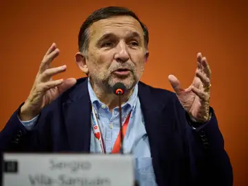 Feria Internacional del Libro de Guadalajara (FIL). Presentación de la obra “El misterio en el barrio Gótico” Feria Internacional del Libro de Guadalajara (FIL). Presentación de la obra “El misterio en el barrio Gótico” de Sergio Vila-Sanjuán. © Alberto R. Roldán / Diario La Razón. 29 11 2025