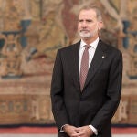 Felipe VI entrega el XIX Premio Reino de Espa&ntilde;a a la Trayectoria Empresarial a la presidenta de honor de Galletas Gull&oacute;n