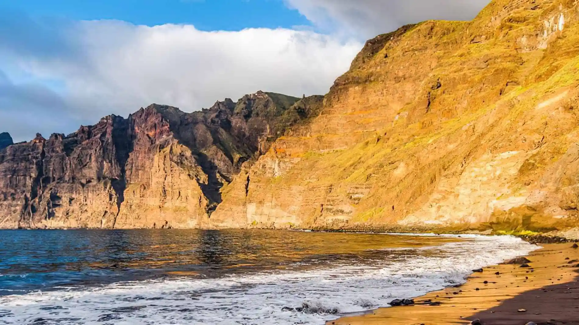 Acantilado en Canarias