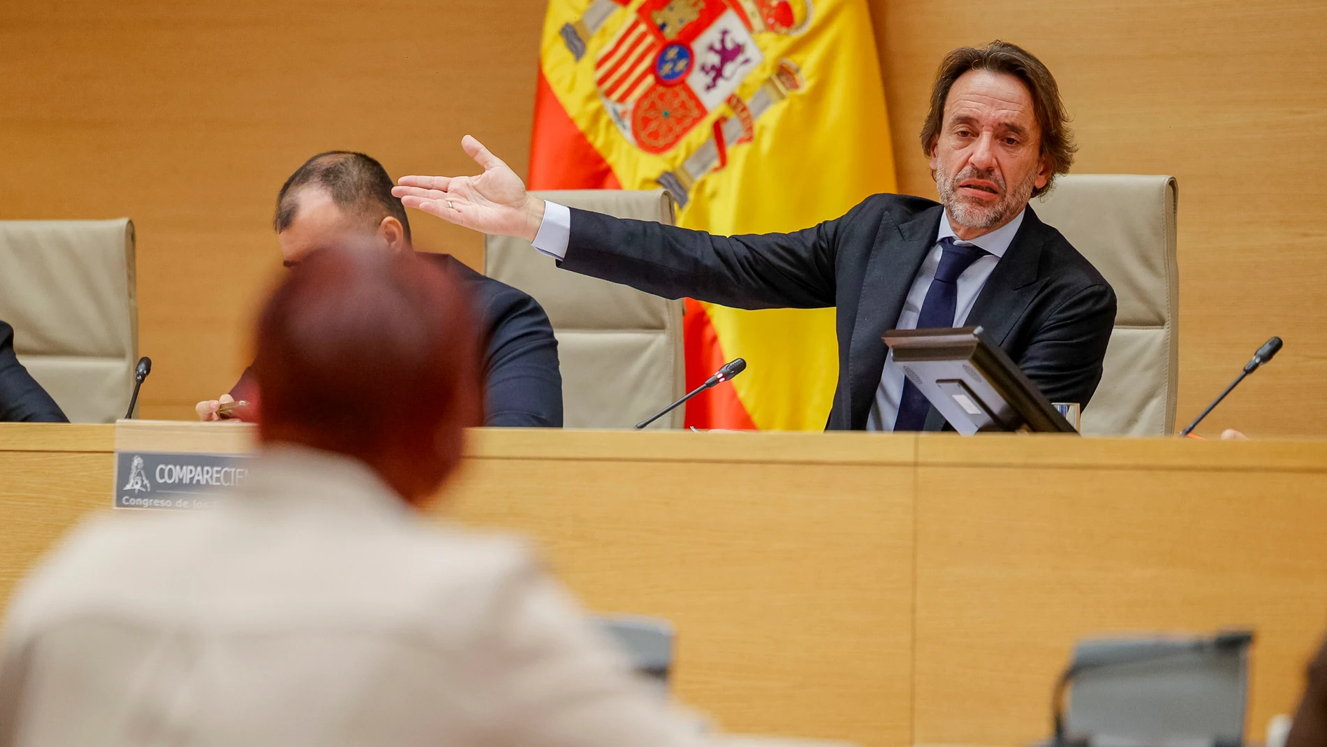 MADRID, 01/12/2025.- José Manuel Cuenca Ais, jefe de gabinete del expresidente de la Comunidad Valenciana Carlos Mazón, comparece este lunes ante la Comisión de la dana en el Congreso de los Diputados. EFE/ Daniel González