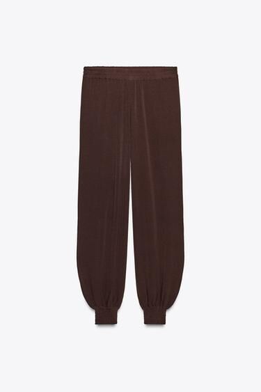 Pantalón punto bombacho.