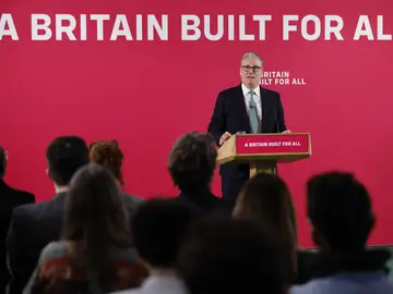 Speech by British Prime Minister Keir Starmer in London LONDON (United Kingdom), 01/12/2025.- British Prime Minister Keir Starmer delivers a speech in London, Britain, 01 December 2025. The speech addresses the budget and plans by the Labour government for the remainder of the Parliament. (Reino Unido, Londres) EFE/EPA/TOLGA AKMEN / POOL