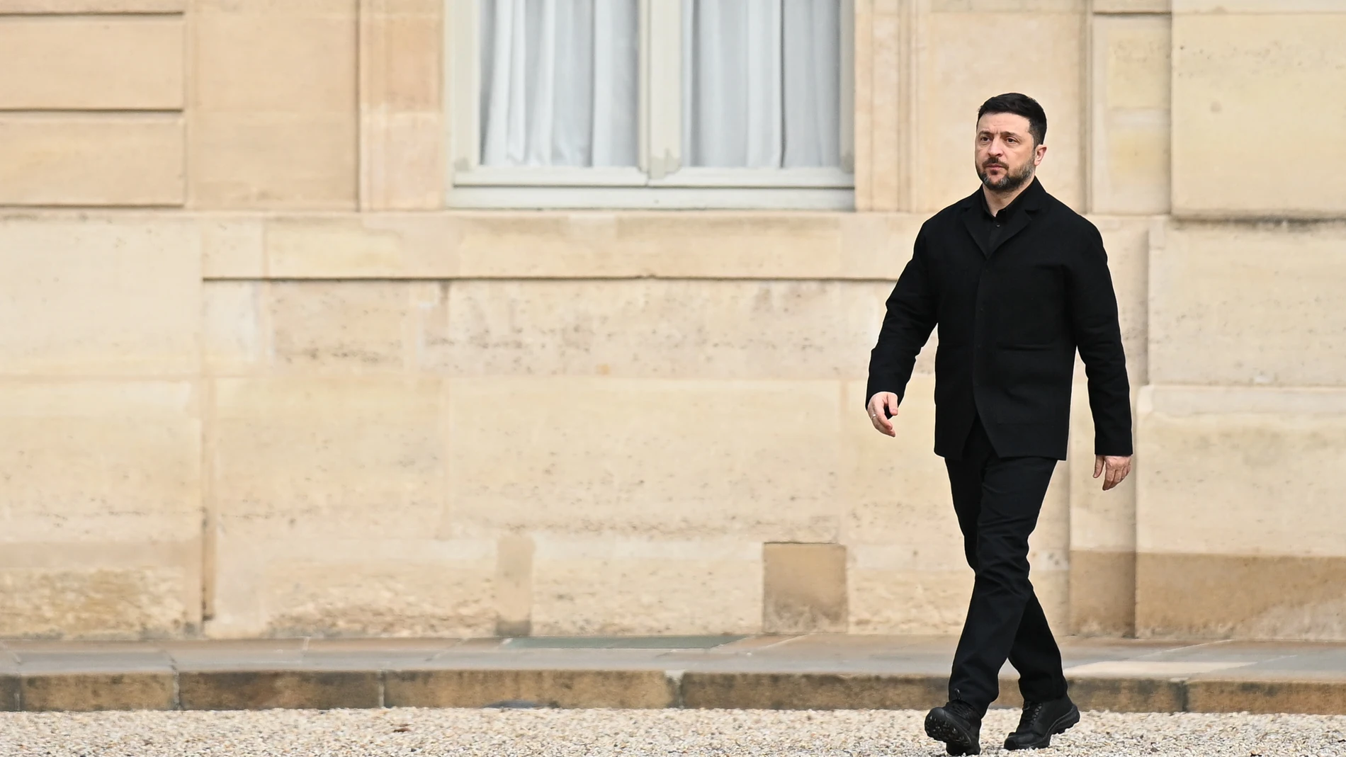 December 1, 2025, Paris, Ile-De-France (Region, France: The President of the Republic, Emmanuel Macron, welcomed the President of Ukraine, Volodymyr Zelensky, to the ÉlysAe Palace on 1 December 2025. Europa Press/Contacto/Julien Mattia 01/12/2025 ONLY FOR USE IN SPAIN