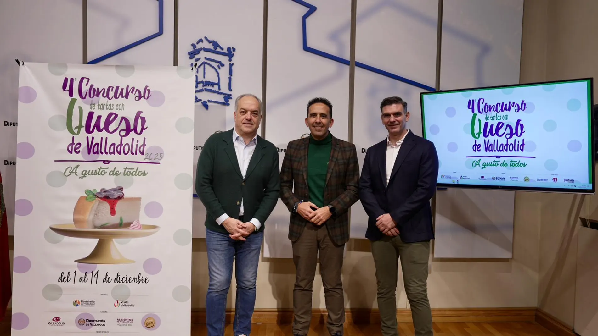 El Diputado de Promoción Agroalimentaria y Consumo, Moisés Santana; el responsable de Alimentos de Valladolid, Francisco Fuentes; el miembro de la Junta Directiva de la Asociación Provincial de Empresarios de Hostelería de Valladolid y chef y propietario del restaurante Ubi de la Vega en Arroyo de la Encomienda, Carlos González, presentan el concurso