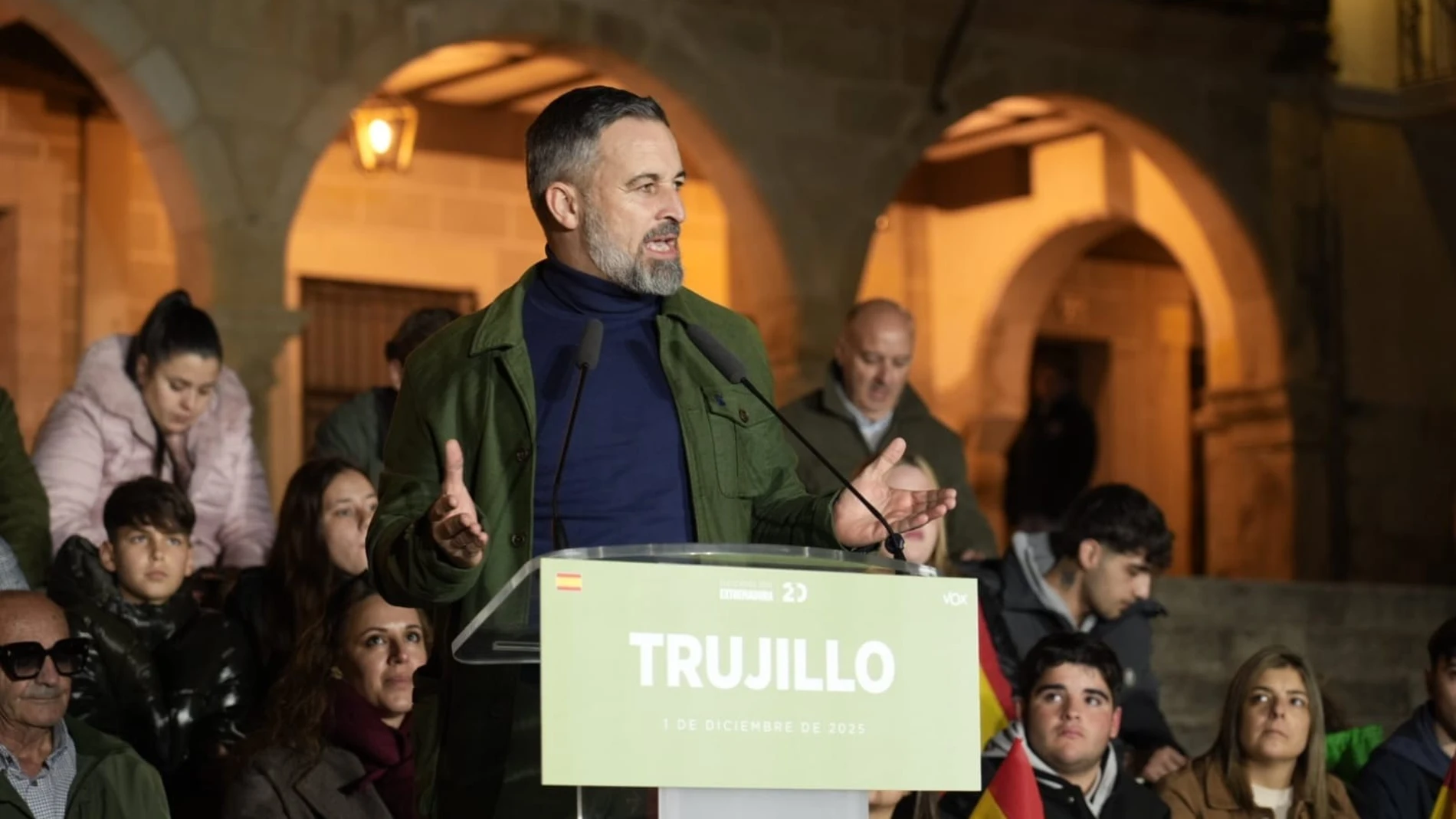 El presidente de Vox, Santiago Abascal, en un acto público en Trujillo CARLOS CRIADO/ EUROPA PRESS 01/12/2025