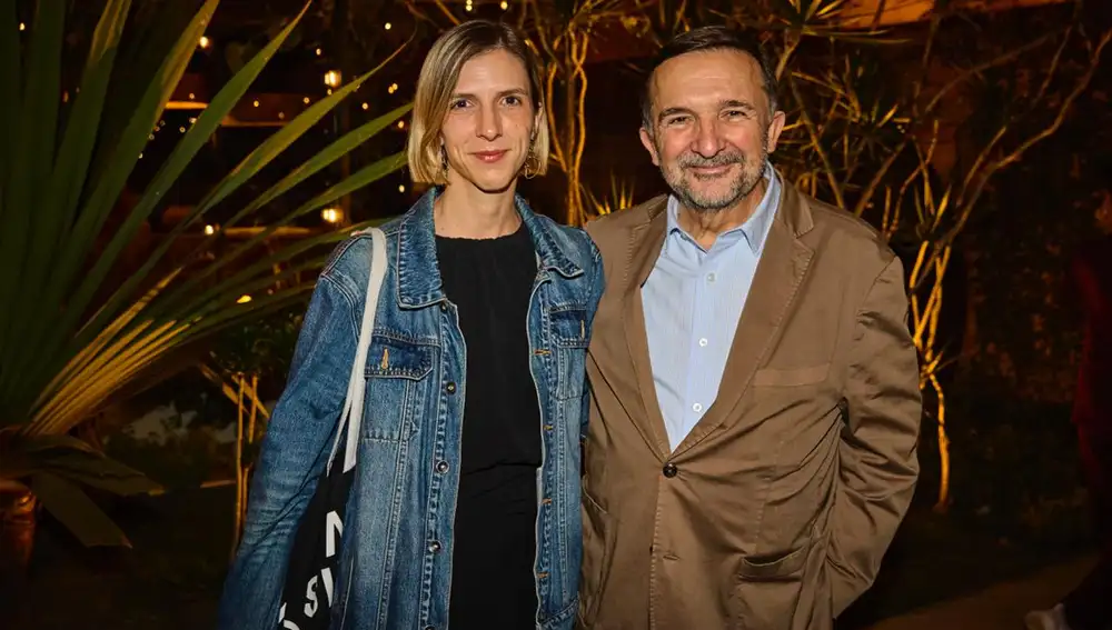 Sergio Vila-Sanjuán al lado de su hija