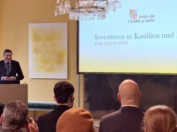 Fernández Carriedo durante su intervención en Munich Fernández Carriedo durante su intervención en Munich