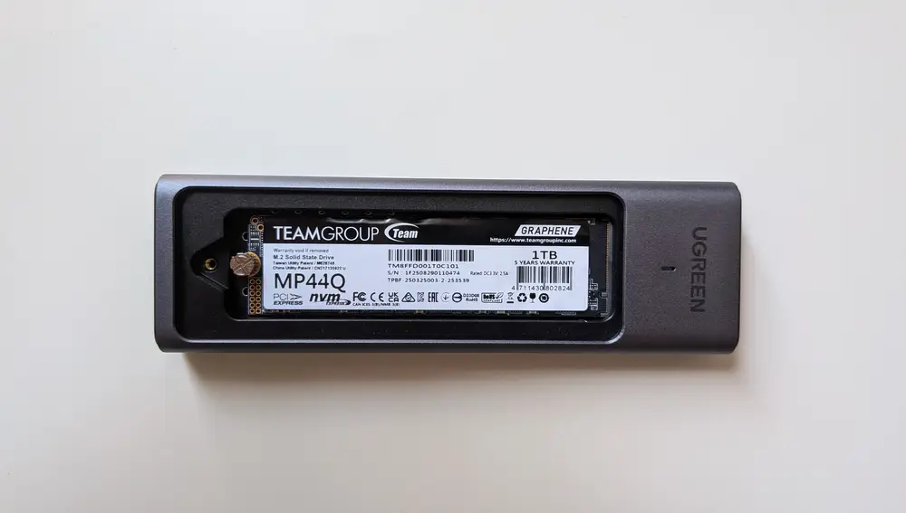 UGREEN Caja SSD M.2 NVMe SATA 20Gbps