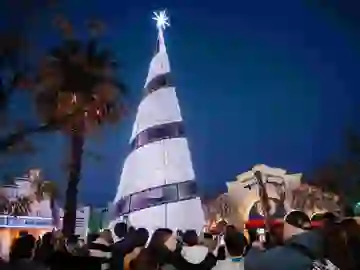 La Navidad más cinematográfica vuelve a brillar en Parque Warner La Navidad más cinematográfica vuelve a brillar en Parque Warner