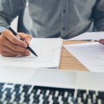 ¿Cuándo entra en vigor el sistema de VeriFactu para autónomos? Todo lo que tienes que saber ¿Cuándo entra en vigor el sistema de VeriFactu para autónomos? Todo lo que tienes que saber