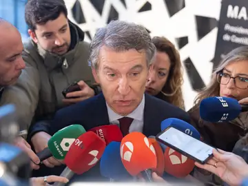 Mañueco participa en un desayuno informativo El presidente del PP, Alberto Núñez Feijóo, durante un desayuno informativo organizado por La Razón, a 2 de diciembre de 2025, en Madrid (España). 02 DICIEMBRE 2025 Eduardo Parra / Europa Press 02/12/2025