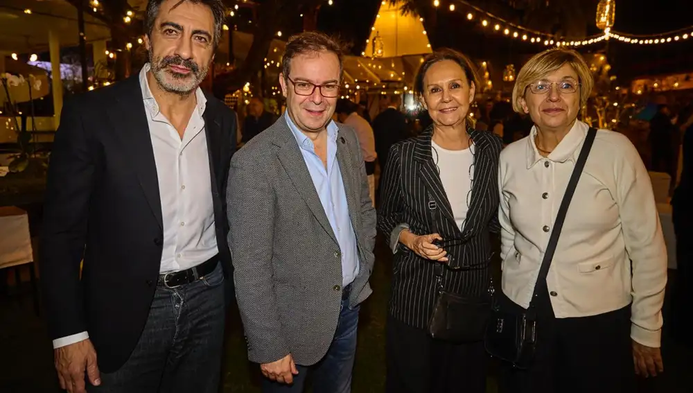 Juan del Val, Javier Sierra, María Dueñas y la editora Belén López