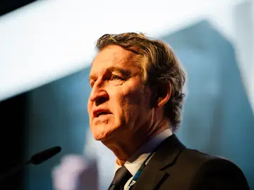 Feijóo interviene en el XIII Congreso Nacional del Sindicato Unificado de Policía El presidente del Partido Popular, Alberto Núñez Feijóo, interviene en el XIII Congreso Nacional del Sindicato Unificado de Policía, a 3 de diciembre de 2025, en Toledo, Castilla-La Mancha (España). Este congreso da paso a una nueva etapa al renovar el liderazgo tras los doce años de la secretaria general, la primera mujer al frente de un sindicato de la Policía Nacional. 03 DICIEMBRE 2025 Mateo Lanzuela / Europa Press 03/12/2025