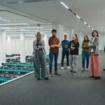 Los autores del estudio, fotografiados en las instalaciones que albergan el MareNostrum5, el superordenador que fue fundamental para procesar las enormes cantidades de datos generadas por el estudio. Los autores del estudio, fotografiados en las instalaciones que albergan el MareNostrum5, el superordenador que fue fundamental para procesar las enormes cantidades de datos generadas por el estudio.