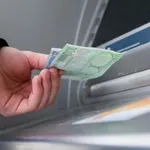 Las cuentas nómina de diciembre que más pagan: CaixaBank, BBVA y otros bancos ya rozan los 760 euros