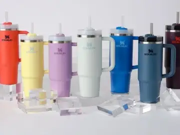 El termo más vendido del mundo ahora con un 30% de descuento: Stanley, el icono premium que todos reconocen Stanley Quencher H2.0