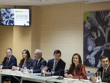 El presidente Alfonso Fernández Mañueco junto a la Reina Letizia en la reunión del Consejo Del Real Patronato sobre Discapacidad, celebrada en Salamanca El presidente Alfonso Fernández Mañueco junto a la Reina Letizia en la reunión del Consejo Del Real Patronato sobre Discapacidad, celebrada en Salamanca