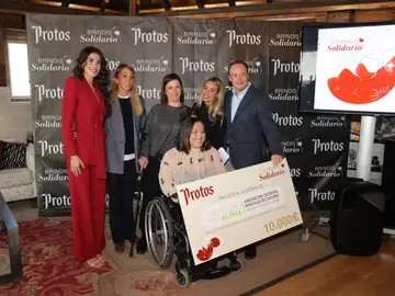 Brindis solidarios con los mejores vinos de la Ribera del Duero Brindis solidarios con los mejores vinos de la Ribera del Duero